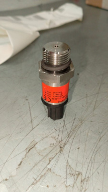 60217140 Преобразователь давления 50 МПа 5V-V2-G3/8-SUM D