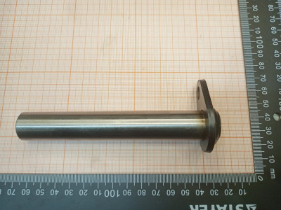 3EC-24-37290SG КРЕПЕЖНАЯ ОСЬ