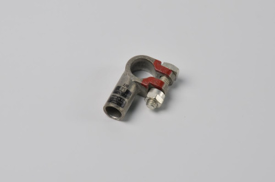 CA8C5917 Клемма аккумуляторная (+) 8C-5917, 8C5917
