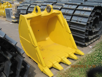 4PF0170FCB КОВШ PC400 1.9m3