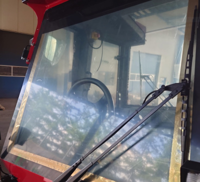 6144042 (NOE) Переднее окно 10мм