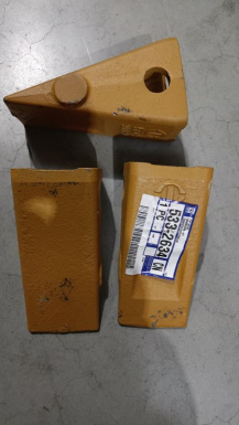 SE5332634 коронка ковша погрузчика SEM