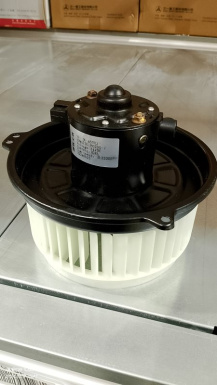 195-911-4660 (OEM) Мотор отопителя (диаметр крыльчатки 138 между отверстиями 135) ND162500-2250