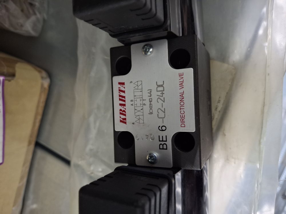 Гидрораспределитель SWH-G02-C2-D24-20