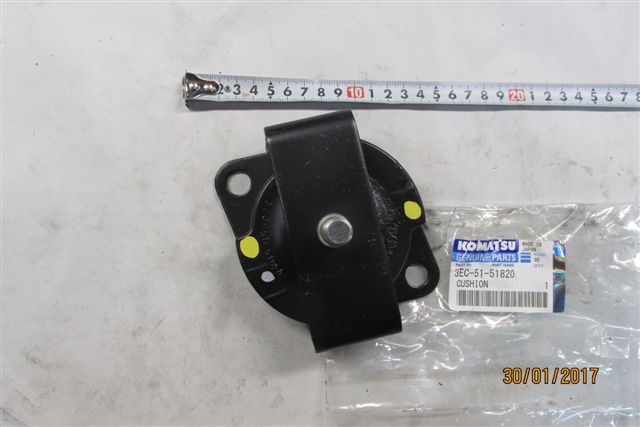 3EC-51-51820 АМОРТИЗАТОР