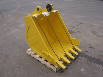 4PF0070FCM КОВШ PC200 0.8m3