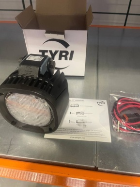 TYRI CLD-567 EAC 1010-3200eL Светодиодный прожектор 