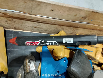ROMOIL-RS400-RX Пика гидромолота RS400 с наплав ROXWELL