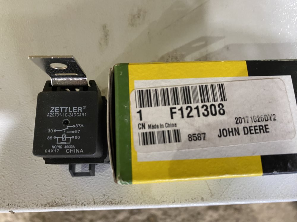 F121308 (AZ9731-1C-24DC4R1 Zettler) РЕЛЕ