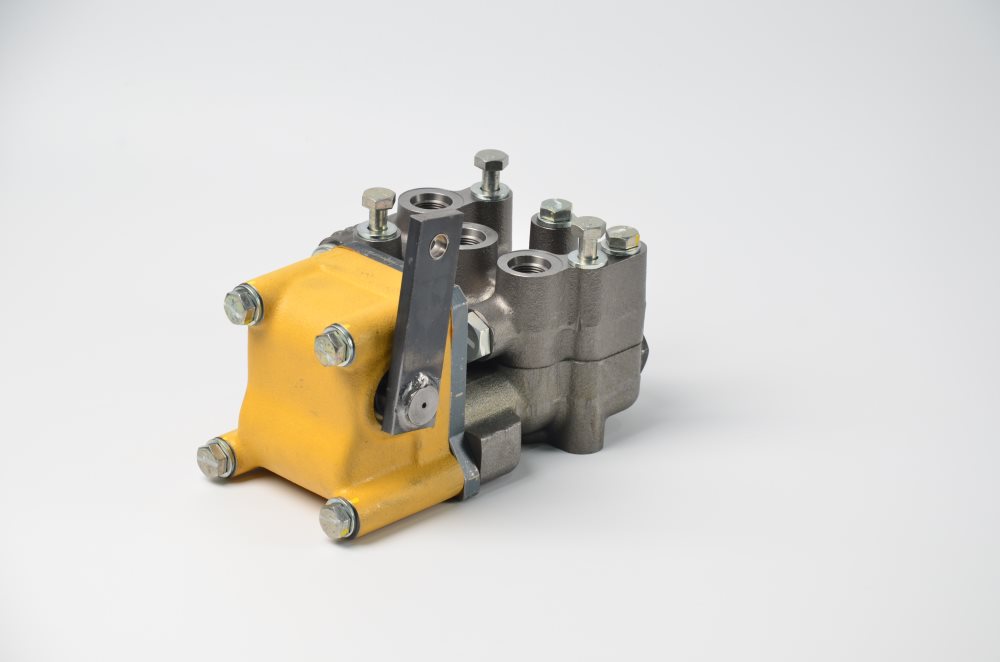 134-40-61000 Гидравлический клапан рулевого управления